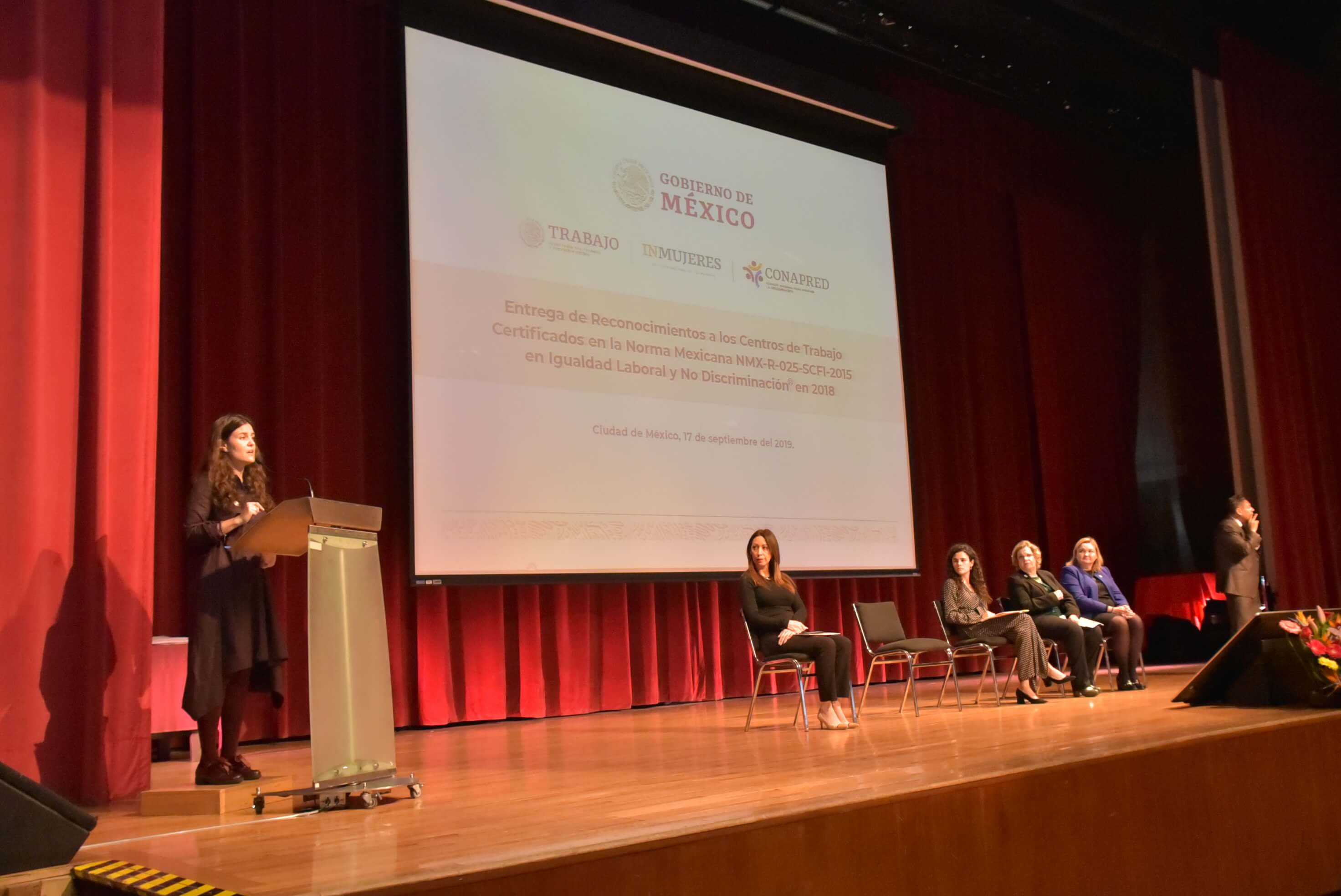 Entrega de Reconocimientos a Centros de Trabajo Certificados 2019