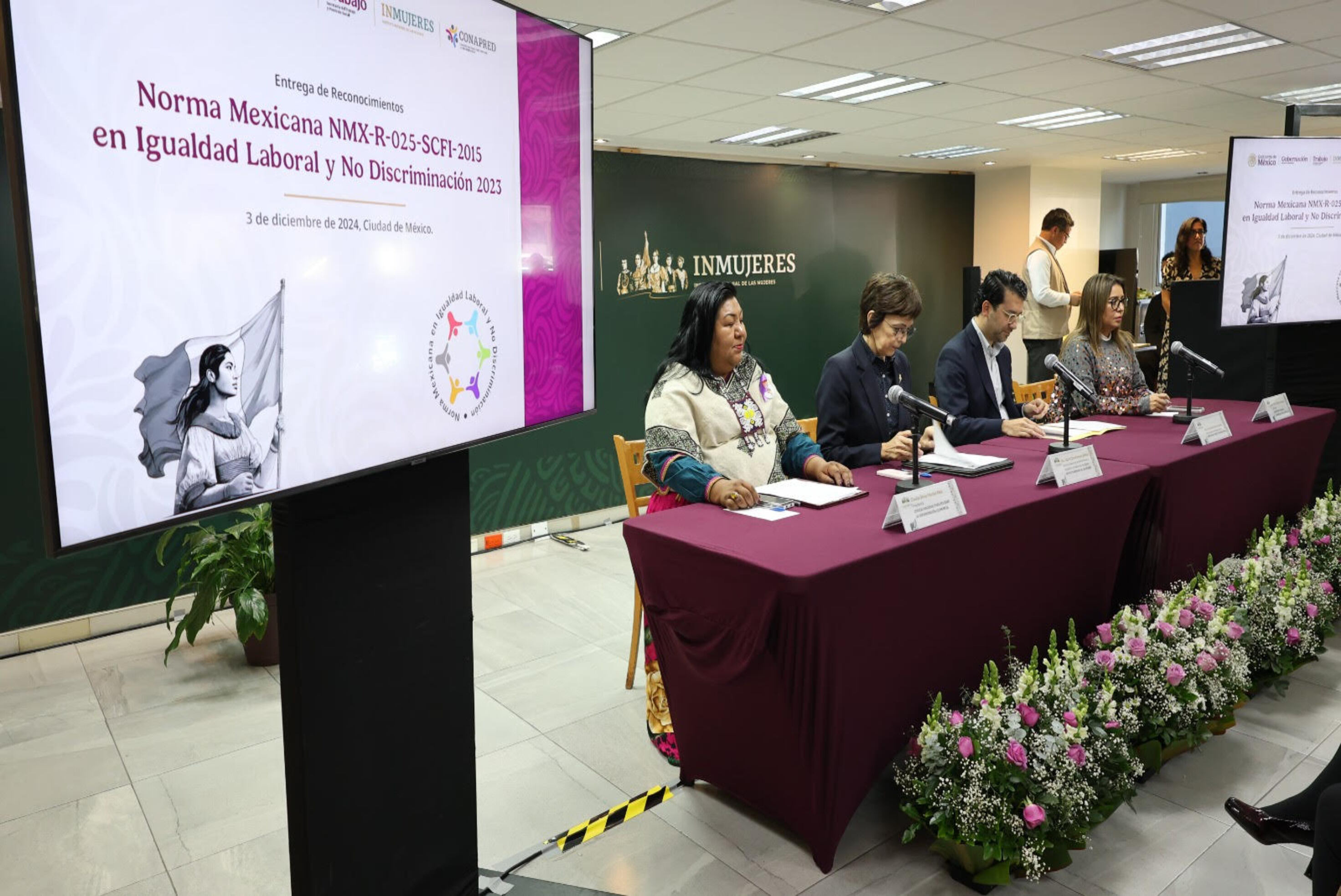 Entrega de Reconocimientos a Centros de Trabajo Certificados 2023