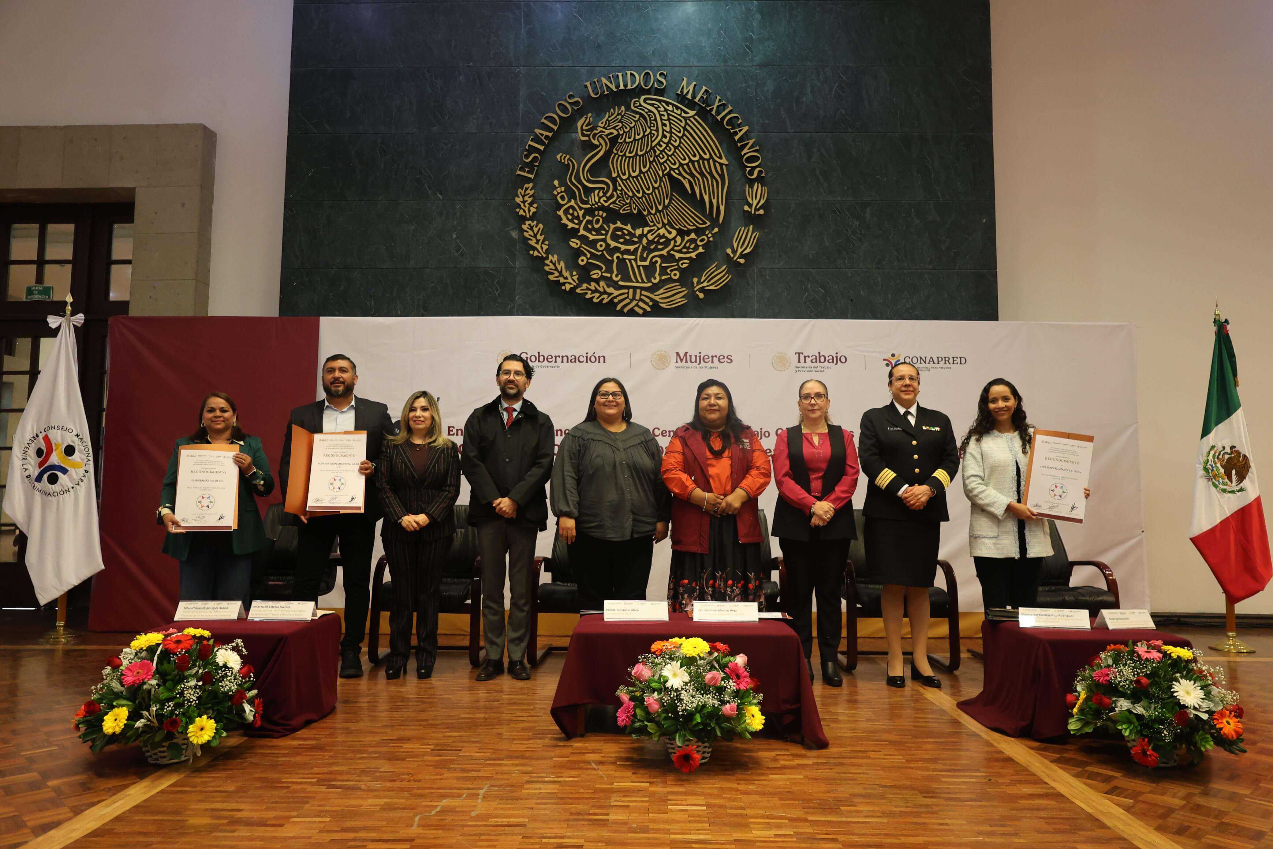 Entrega de Reconocimientos a Centros de Trabajo Certificados 2024